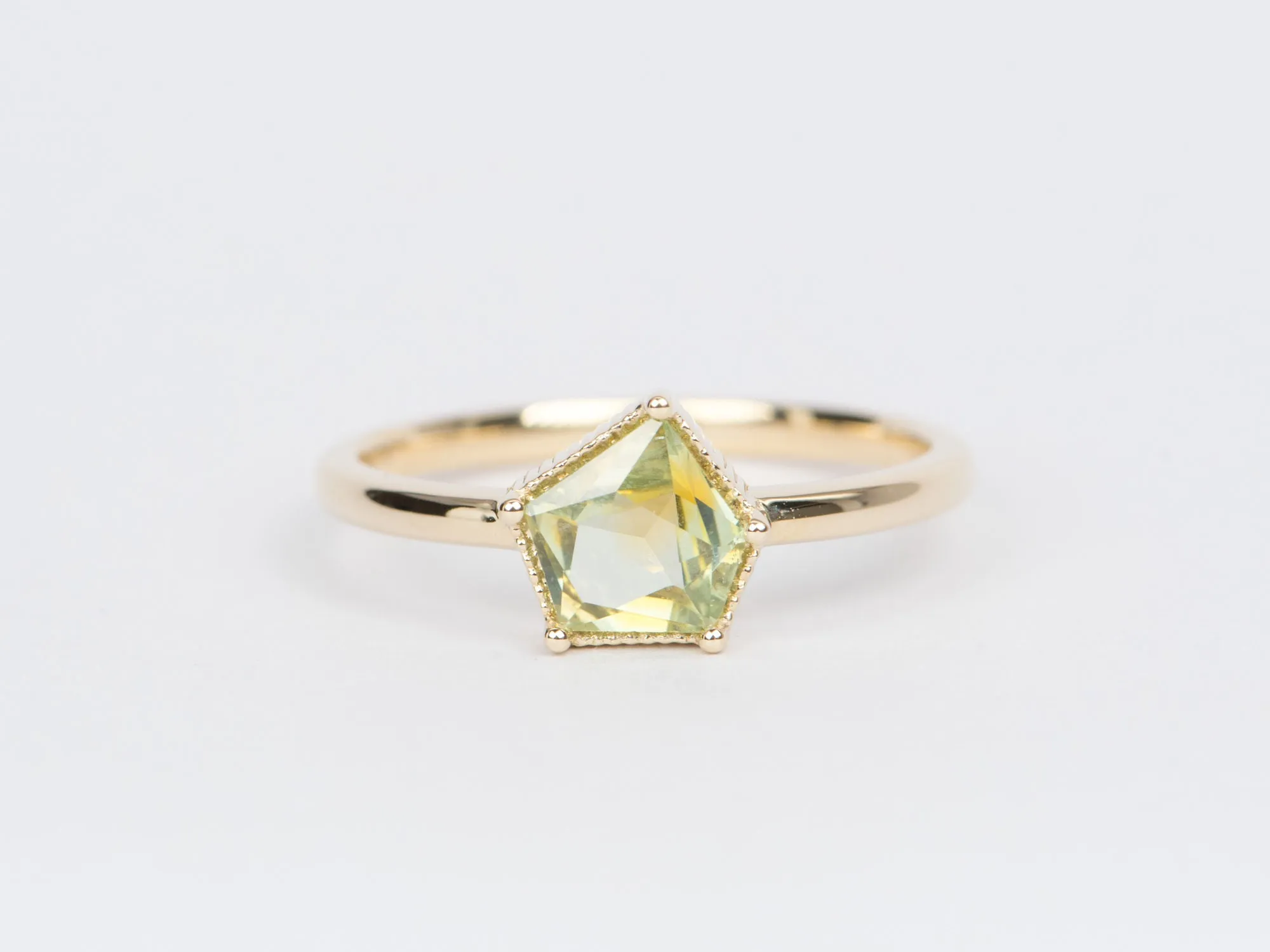 Geo Cut Green Montana Sapphire Solitaire Ring 14K Gold R6400