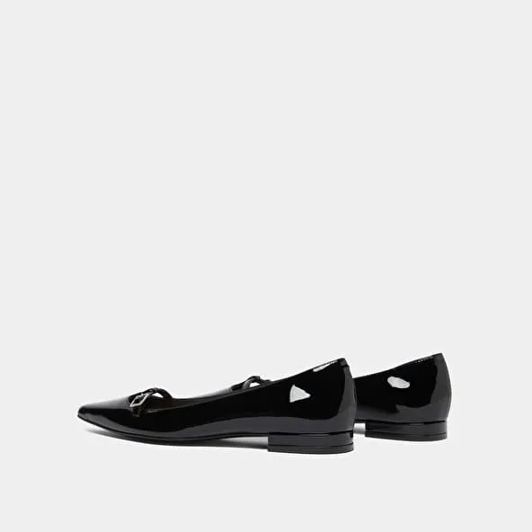 Pointed-toe ballet flats with adjustable buckles in black patent