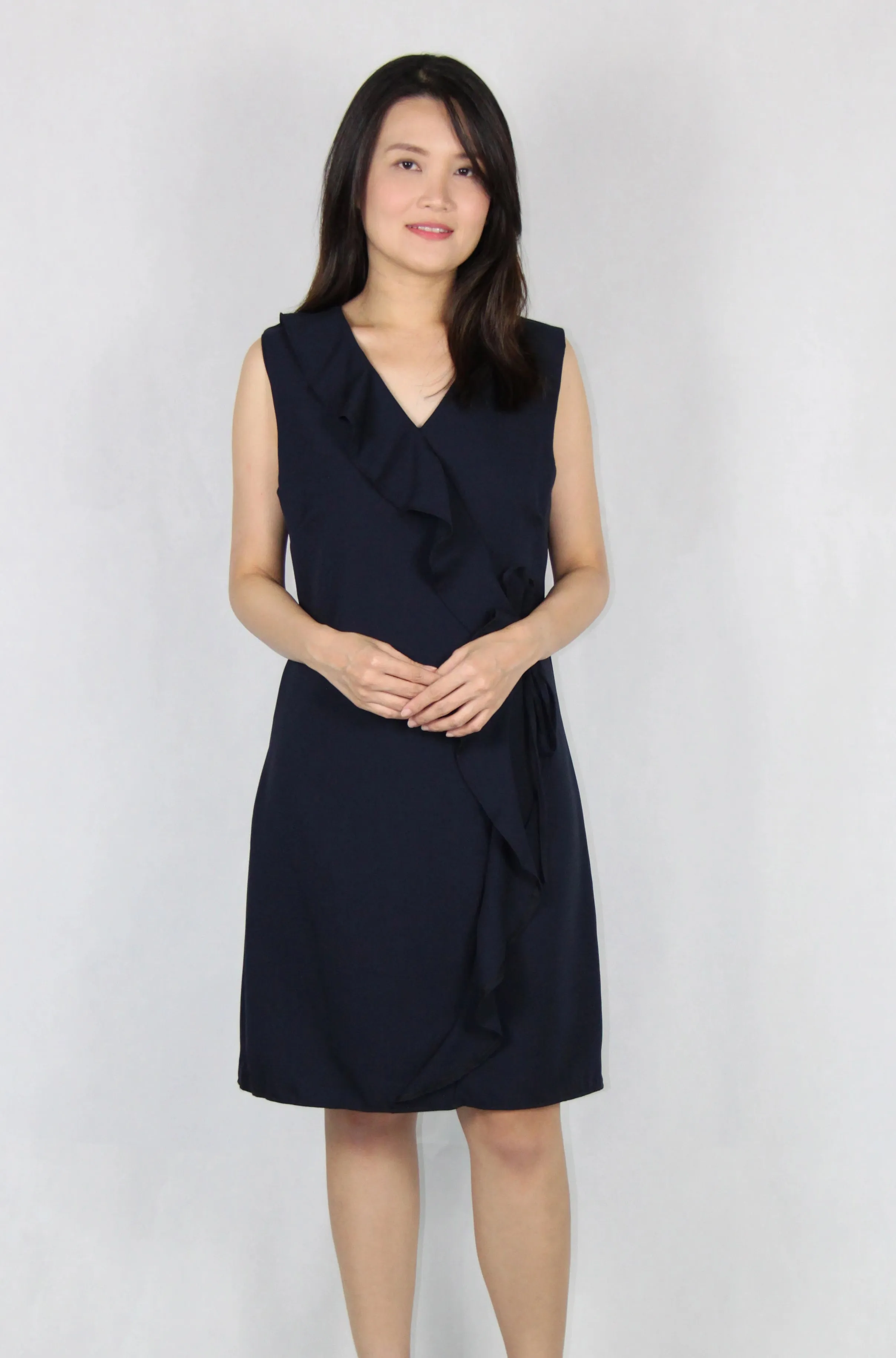 Sleeveless Ruffles V Neck Shift Dress in Navy Blue