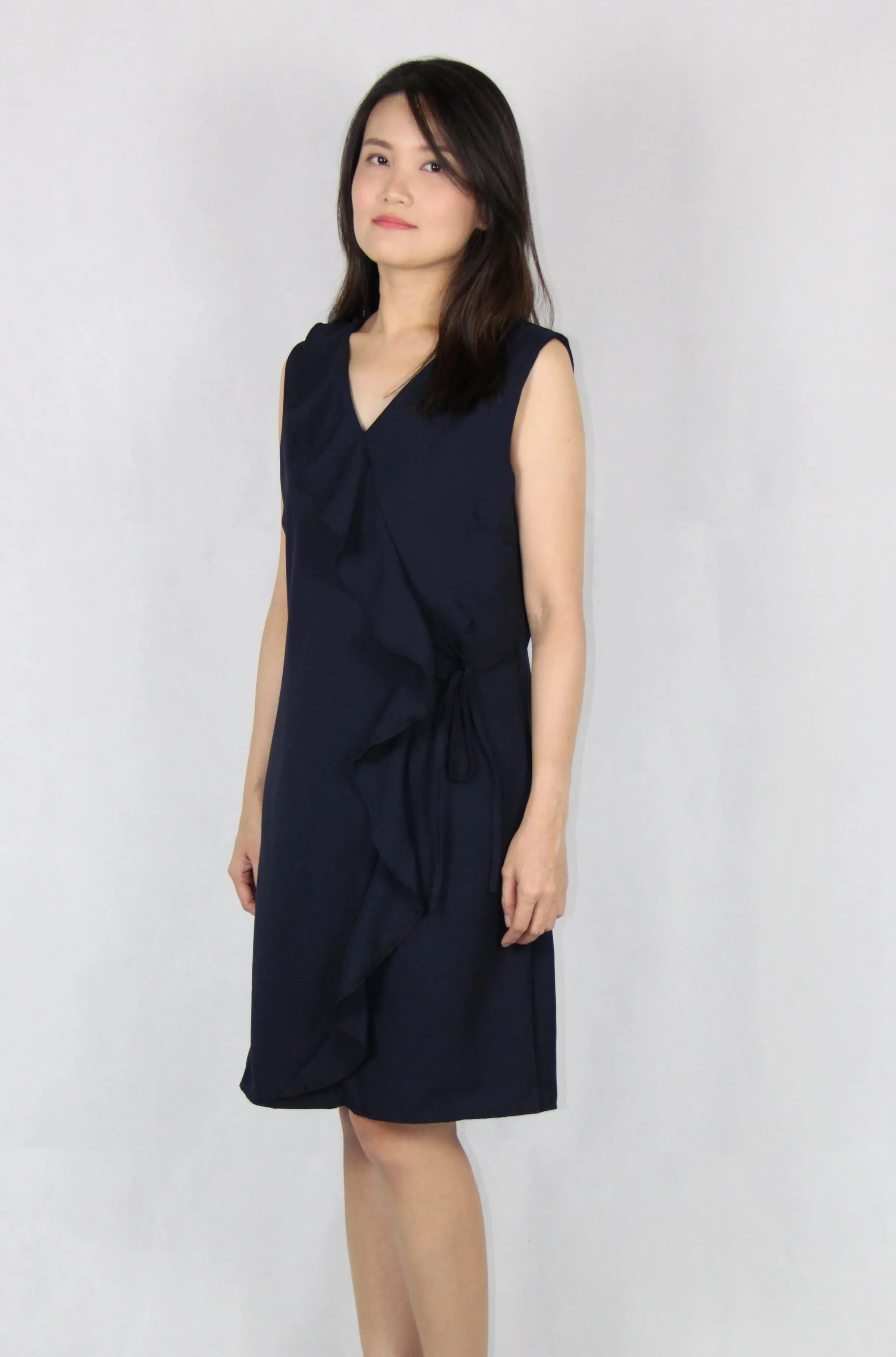 Sleeveless Ruffles V Neck Shift Dress in Navy Blue