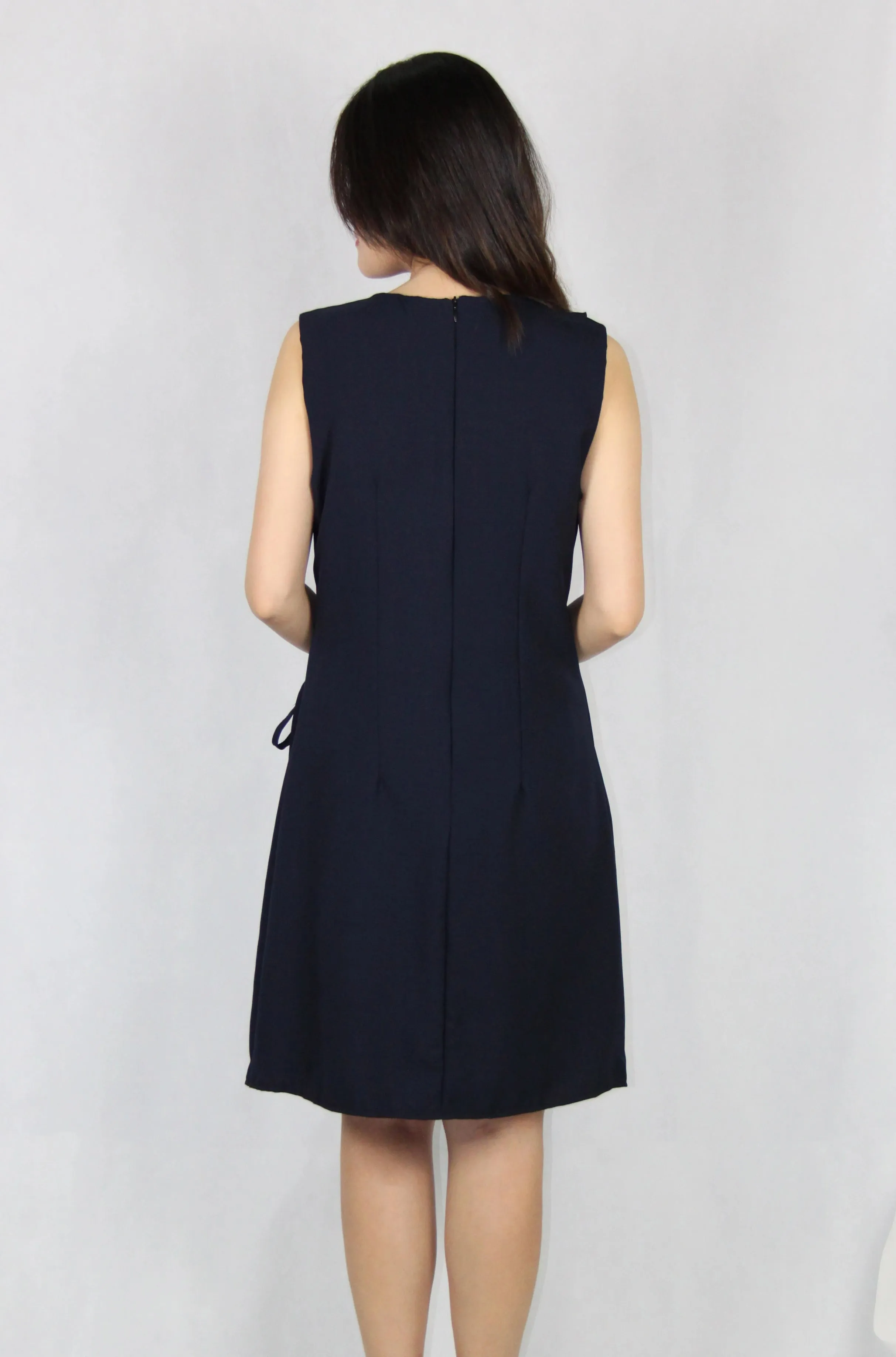 Sleeveless Ruffles V Neck Shift Dress in Navy Blue